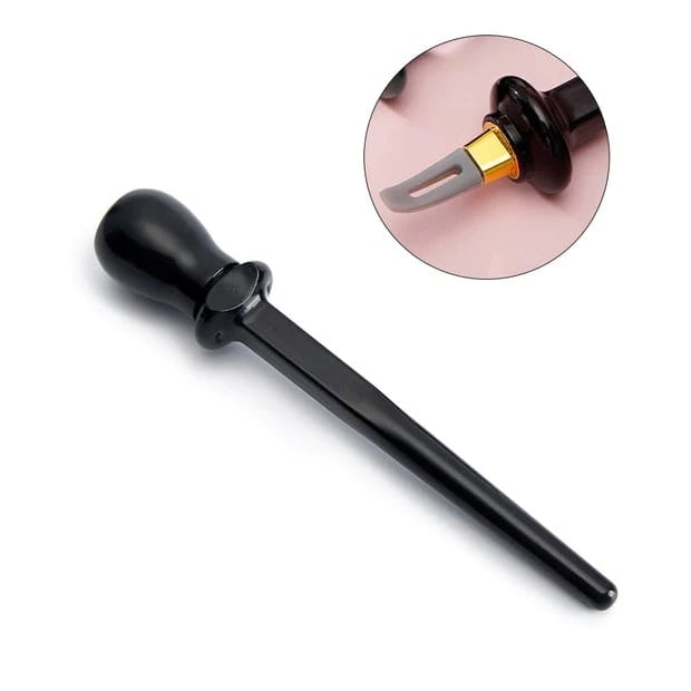 BoldStrik™ Precision Pen – Master Every Look with Flawless, Smudge-Proof Lines