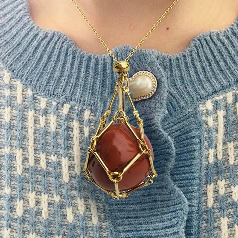 AuraPulse™ Necklace – Experience Daily Calmness, Confidence, and Magnetic Energy
