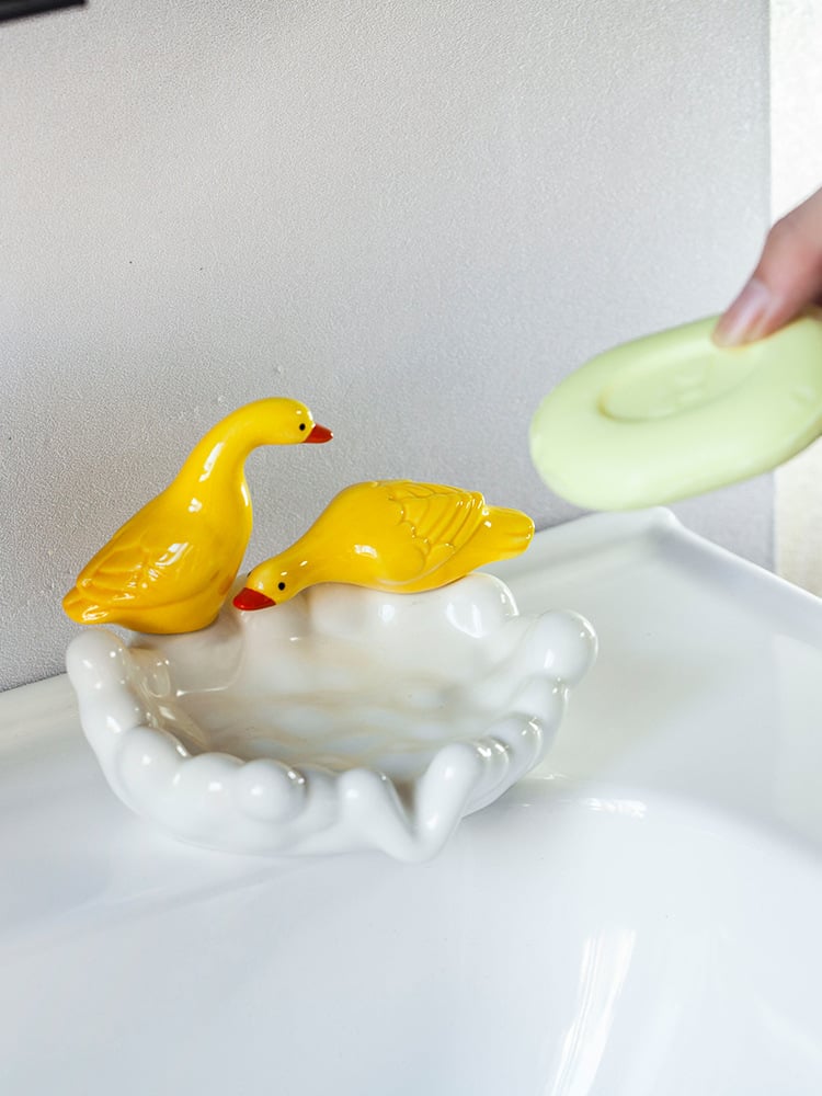 AquaQuack™ Soap Holder — Keep soap twice as fresh with playful charm