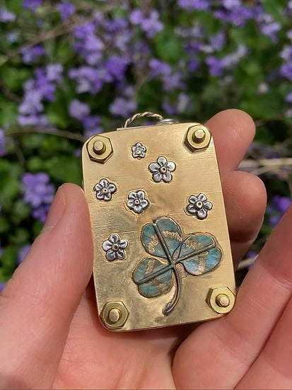 FloraLock™ Micro Press — Preserve Fragile Flowers Easily