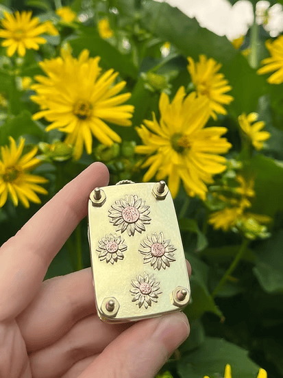 FloraLock™ Micro Press — Preserve Fragile Flowers Easily
