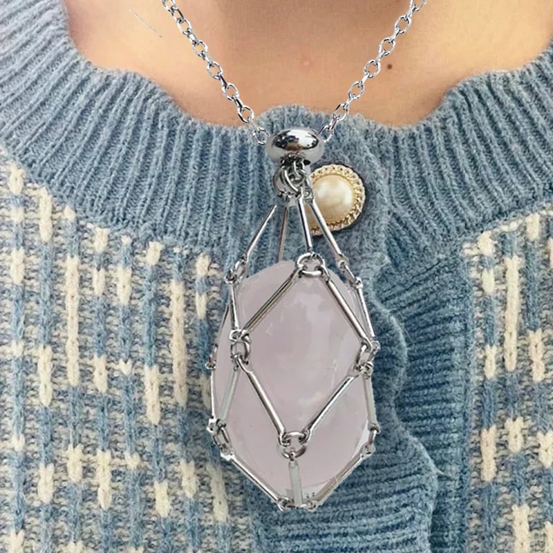 AuraPulse™ Necklace – Experience Daily Calmness, Confidence, and Magnetic Energy