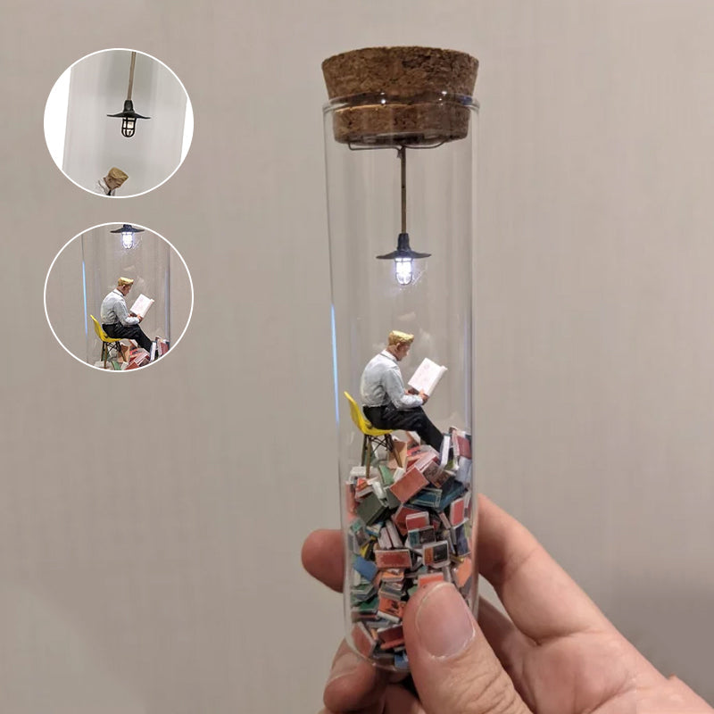 BookTube™ – Test Tube Diorama