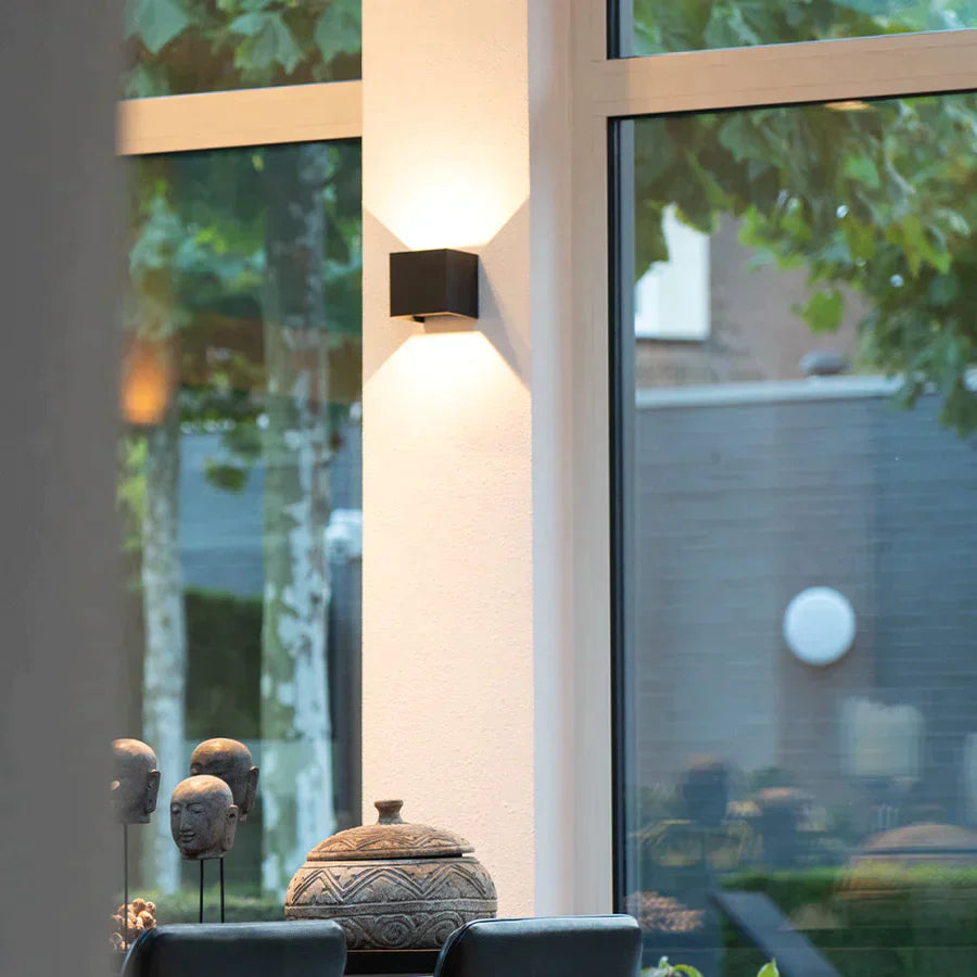 SmartCube™ - Intelligent wall light