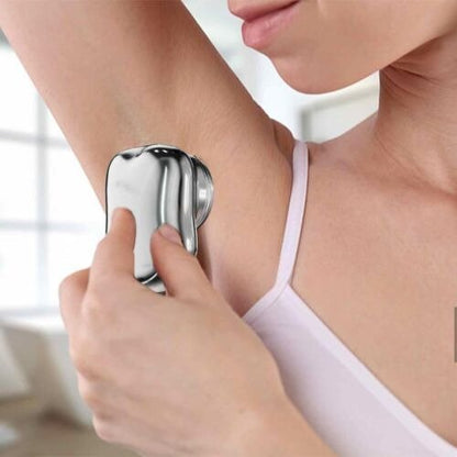 Mini Shaver™ - A silky-smooth shaving experience wherever you are!