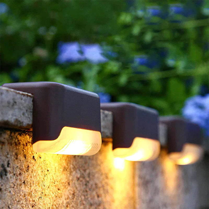2+2 Free | SolarPath™ - Solar-Powered Outdoor Lighting
